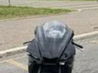 yamaha yzf r1 - 2024