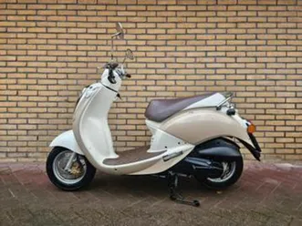 nette sym mio 50 4 takt snorscooter (25km) slechts 8981km! — scooters | sym — marktplaats