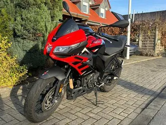 aprilia tuono | ez 06/2024 | 7.602 km | 11 kw | top-zustand