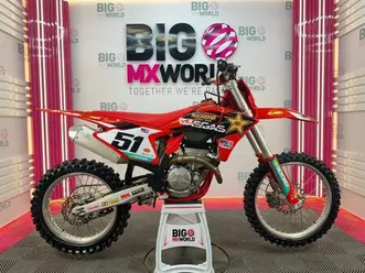 gas gas mcf 350 2024 - only 33 hours - stock - new plastics & graphics