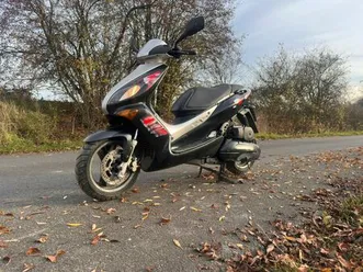 skuter mbk skyliner 125 ścinawa