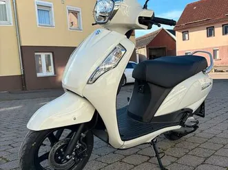 neuer suzuki address 125 ccm 90kmh roller (ähnl. vespa)