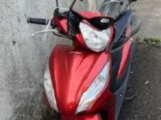 beau scooter honda nsc50 vision de 2015 50cm3 expertisé