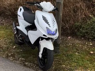 yamaha aerox weiß mit stage 6 tuning - fahrbereit