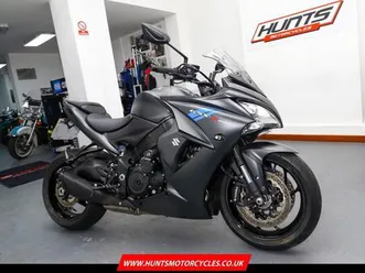 2020, '20 suzuki gsx-s1000f. heated grips, tall windscreen. great value. £6,995