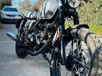 brixton 125 (simil scrambler)