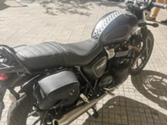 triumph street twin 900