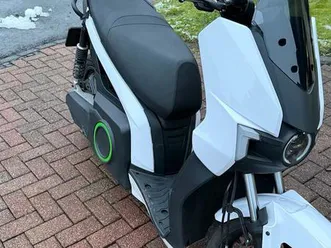 elektro-roller silence s01 / seat mo 125 100kmh