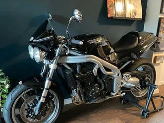 triumph speed triple