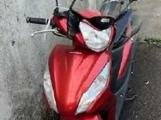 beau scooter honda nsc50 vision de 2015 50cm3 expertisé