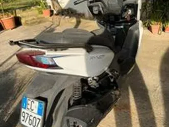 kymco k-xct300i
