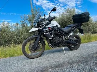 triumph tiger 800 xcx