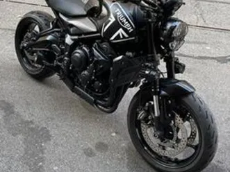 triumph trident 660 garanzia fino al 2027