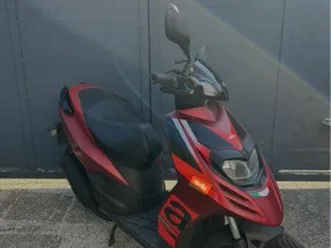 aprilia sr 50 2 temps