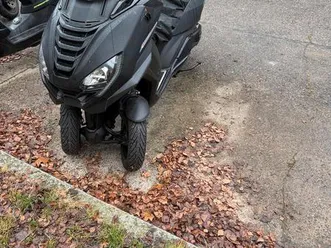 peugeot metropolis gt dreiradroller schwarz matt