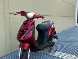 piaggio zip 2018 • led verlichting • nieuwe sp-kappen — scooters | peugeot — marktplaats