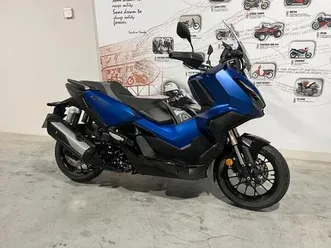 ② honda adv350 suv scooter in nieuwstaat (btw moto)