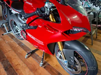 ducati panigale 1199 s