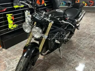 triumph - street triple