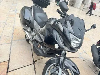 honda deauville 700 – année 2007 – 88 000 km