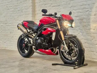 ② triumph speed triple s 1050 ! @motomobilia