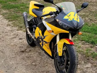 yamaha r6 collecter rossi