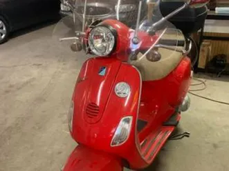 2009 vespa piaggio lx150 scooter 13,300 miles