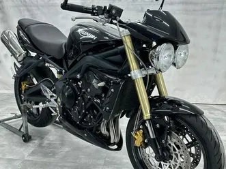 triumph street triple