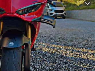 ② panigale v4s 2025 a voir!!!!!!3800km