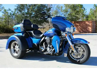 2017 tri glide® ultra