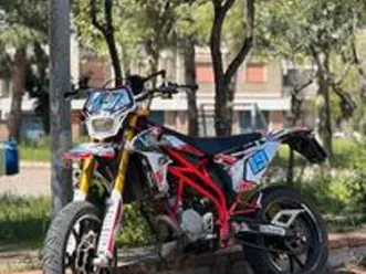 suzuki valenti n01 50 - 2017