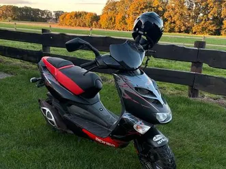aprilia sr50
