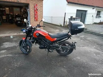 moto benelli 125 édition leoncino