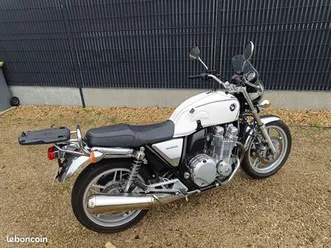 vend moto honda cb 1100