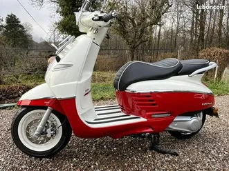 scooter néo rétro peugeot django 125