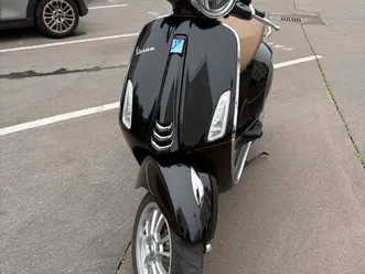 vespa primavera 125