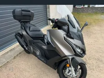 kymco ak550 premium