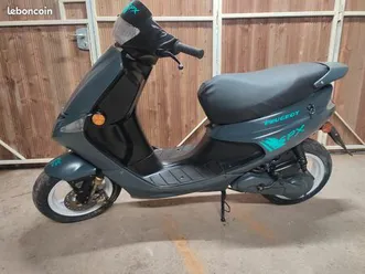 scooter peugeot speedake