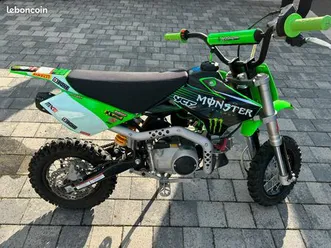 moto ycf 88 édition limitée monster