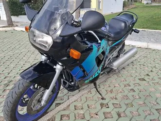 suzuki gsxf 600 nacional vila real de santo antónio