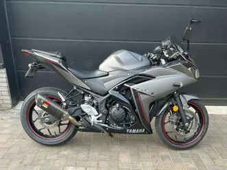 yamaha yzf-r3 grijs