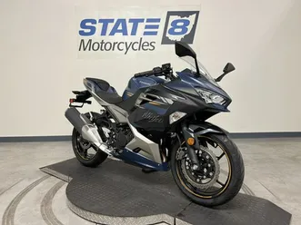 2023 kawasaki ninja 400 base base