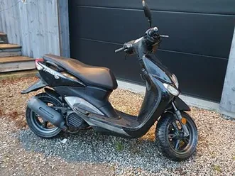 yamaha neos 4