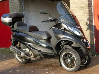 piaggio mp3 500 lt grijs