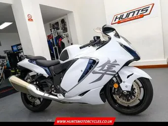 2023, '23 suzuki gsx1300r hayabusa. 1 owner. just 2,592 miles. stunning. £11,995