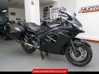 2012, '12 reg. triumph sprint gt 1050 abs. r&g protectors, scorpion pipe. £3,995