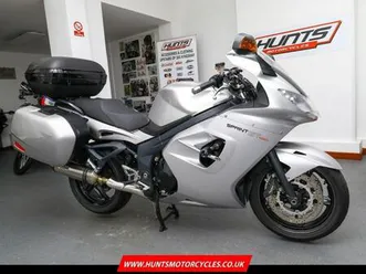 2013, '63 triumph sprint 1050 gt abs. top box, heated grips, sat nav. £3,995