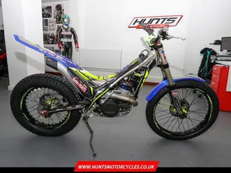 2021 sherco sht 300 factory trials bike. only 15 hours use. stunning. £4,995