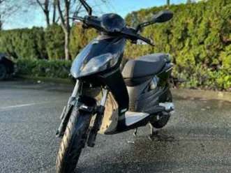 2012 aprilia sportcity