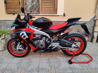 aprilia tuono 660